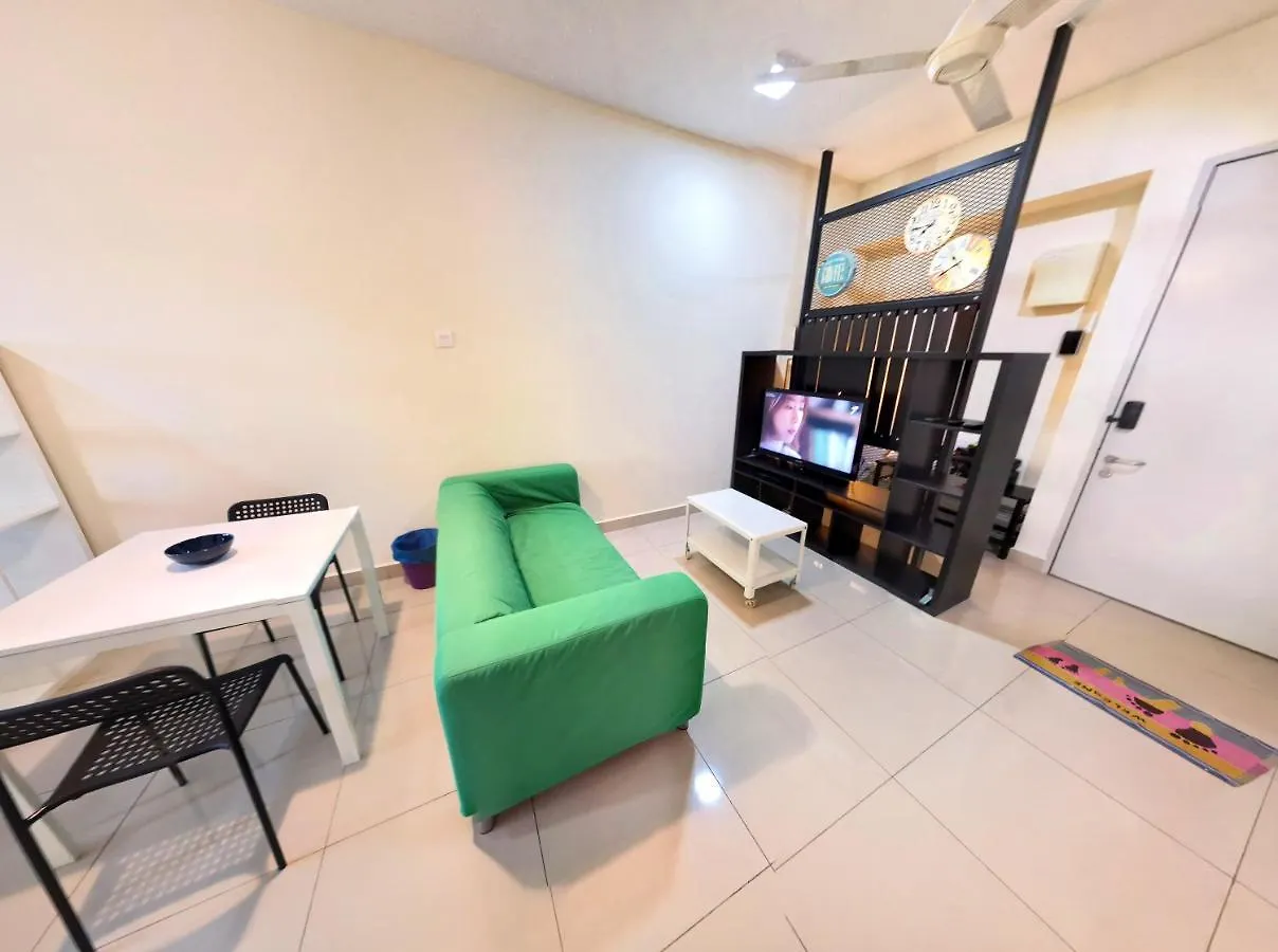 Suria Jelutong Studio By Beestay Shah Alam Apartment