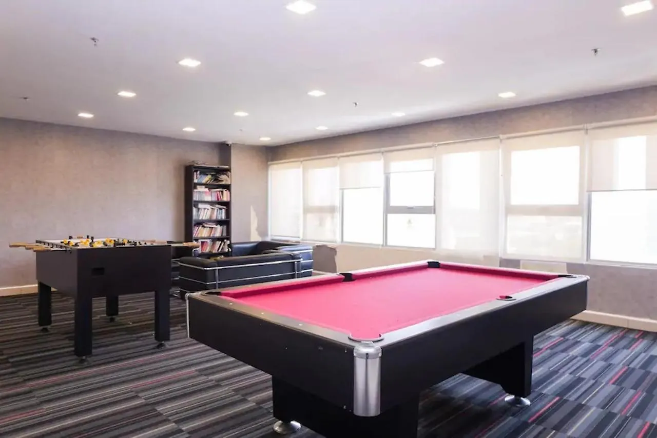 Suria Jelutong Studio By Beestay Shah Alam Apartment