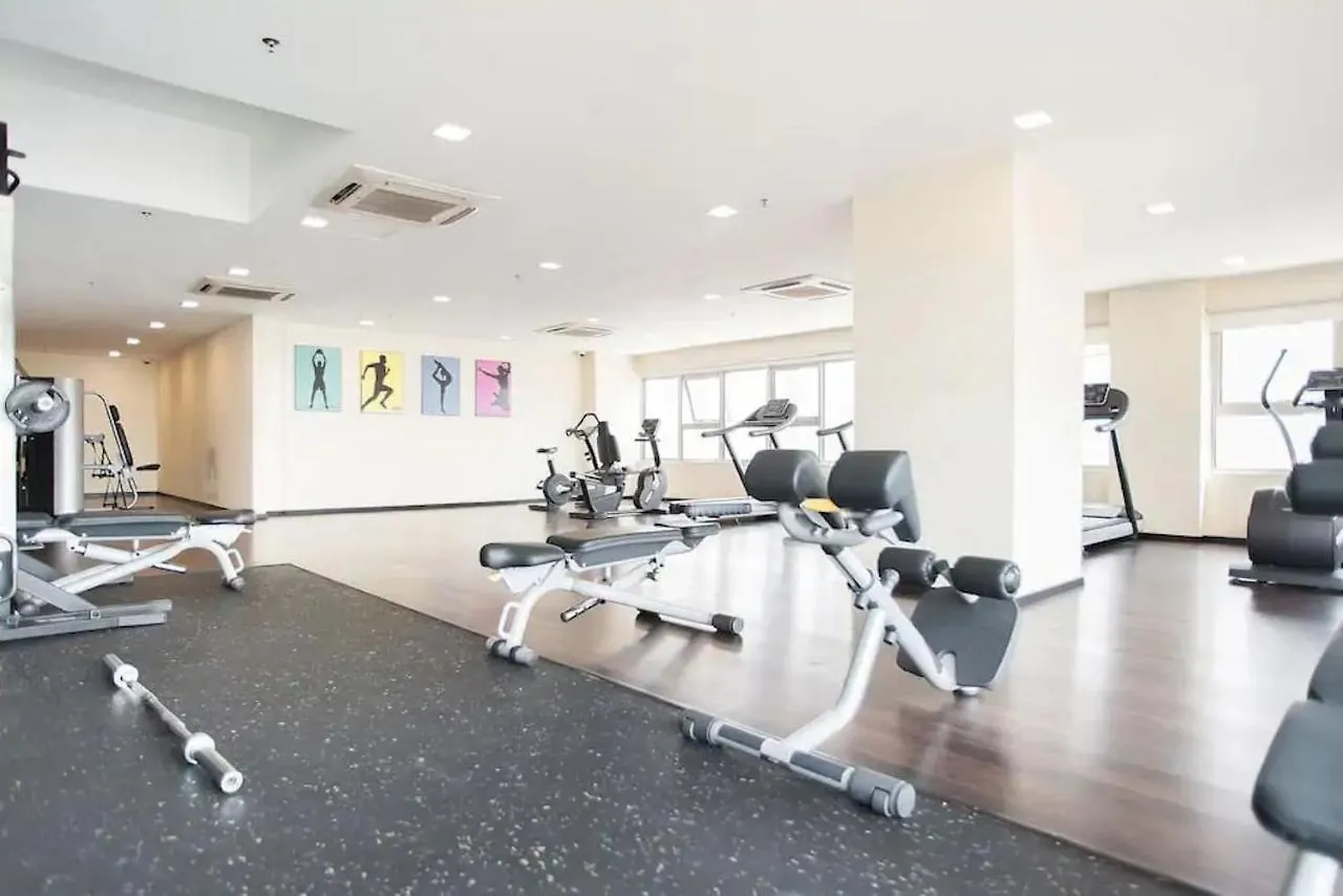 Suria Jelutong Studio By Beestay Shah Alam Malaysia